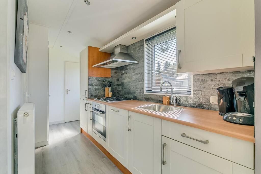 4-Pers. Chalet Met Eigen Parkeerplaats In Veluwe Villa Putten Exterior photo
