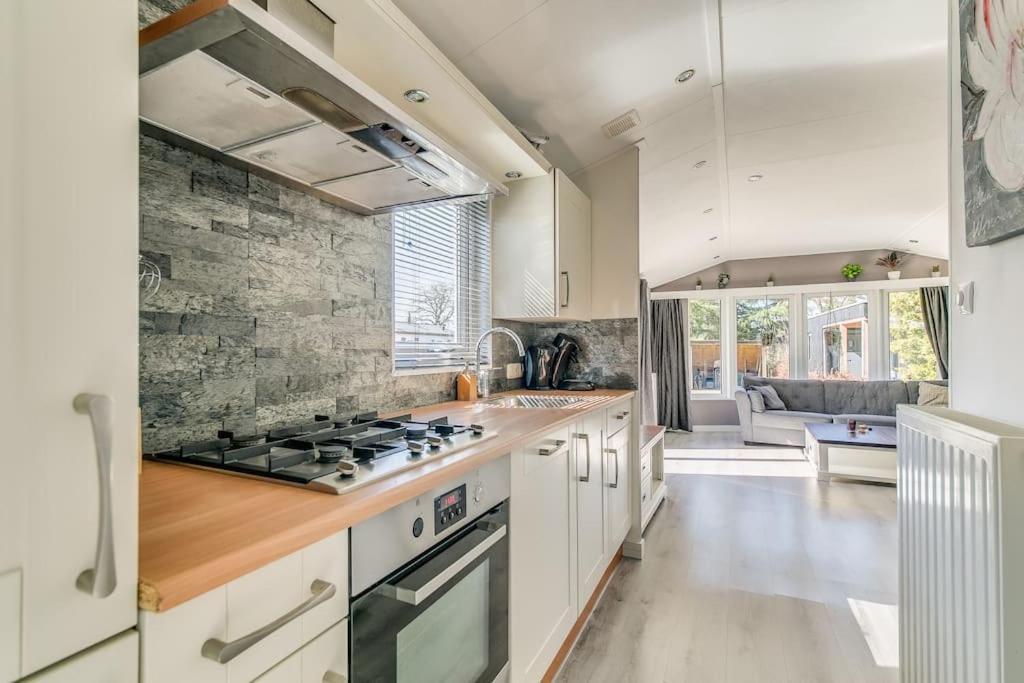 4-Pers. Chalet Met Eigen Parkeerplaats In Veluwe Villa Putten Exterior photo