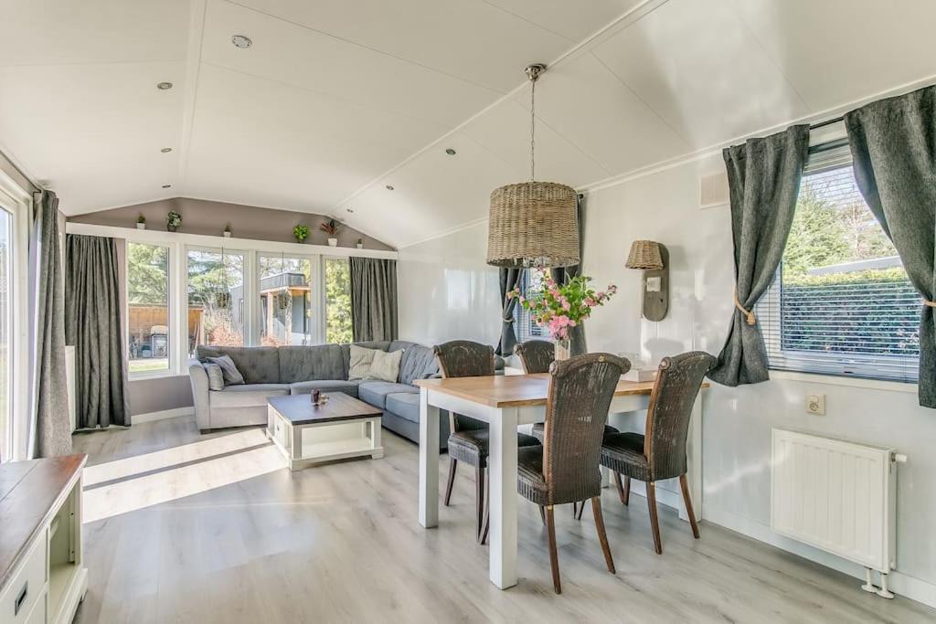 4-Pers. Chalet Met Eigen Parkeerplaats In Veluwe Villa Putten Exterior photo