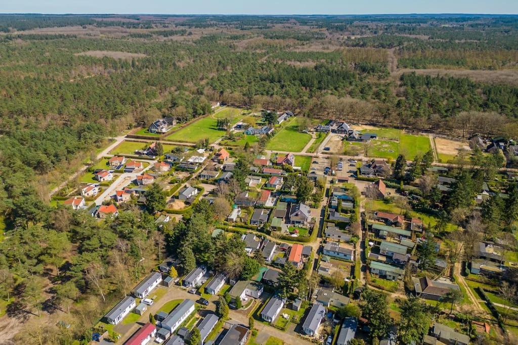 4-Pers. Chalet Met Eigen Parkeerplaats In Veluwe Villa Putten Exterior photo
