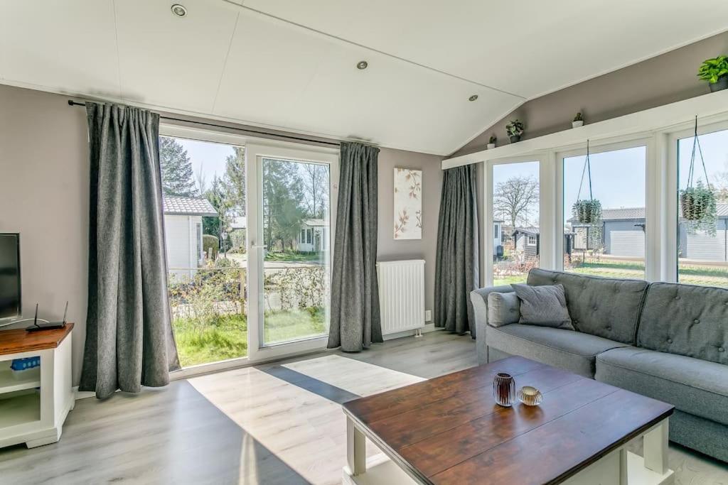 4-Pers. Chalet Met Eigen Parkeerplaats In Veluwe Villa Putten Exterior photo